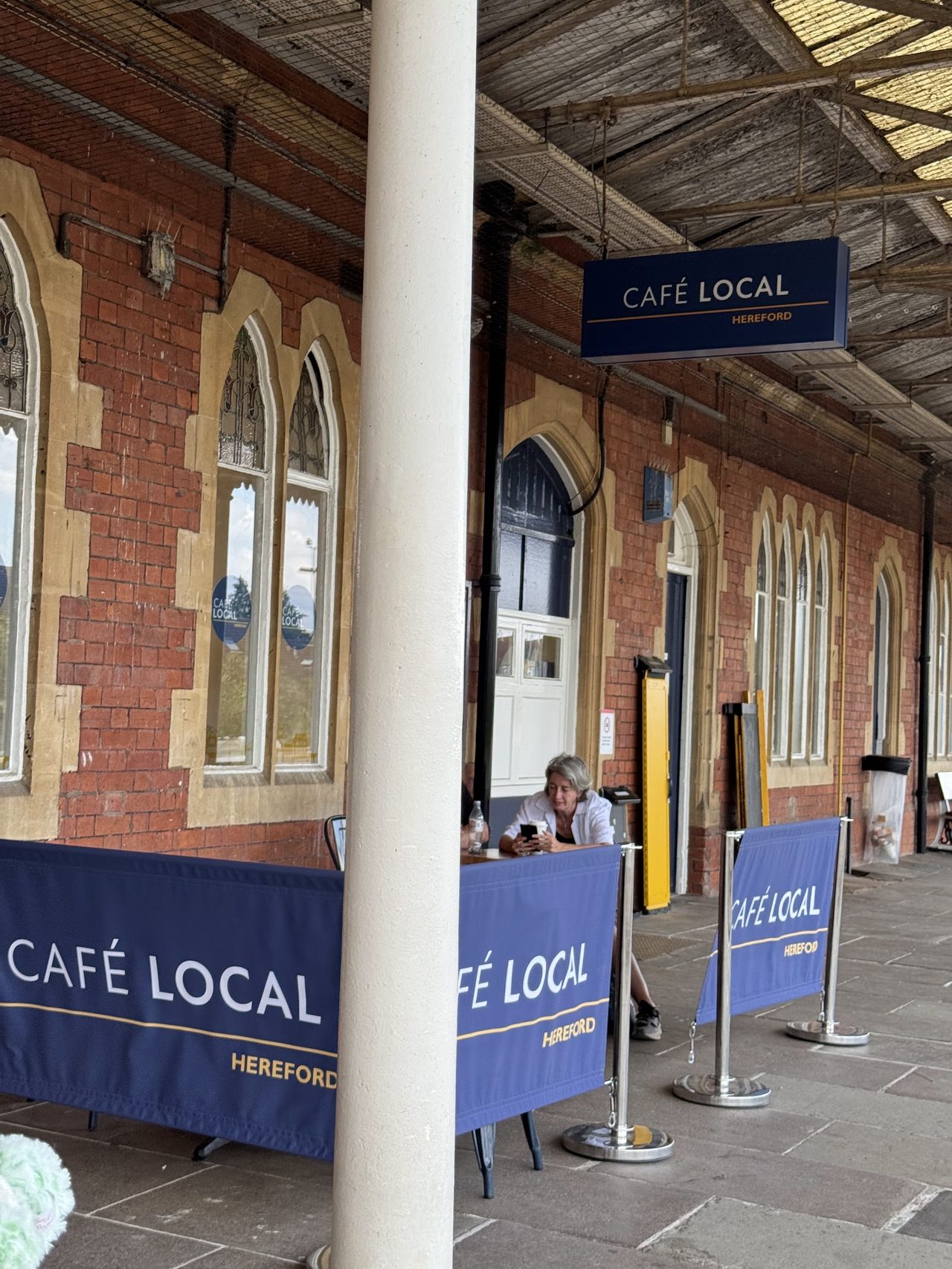 Cafe Local