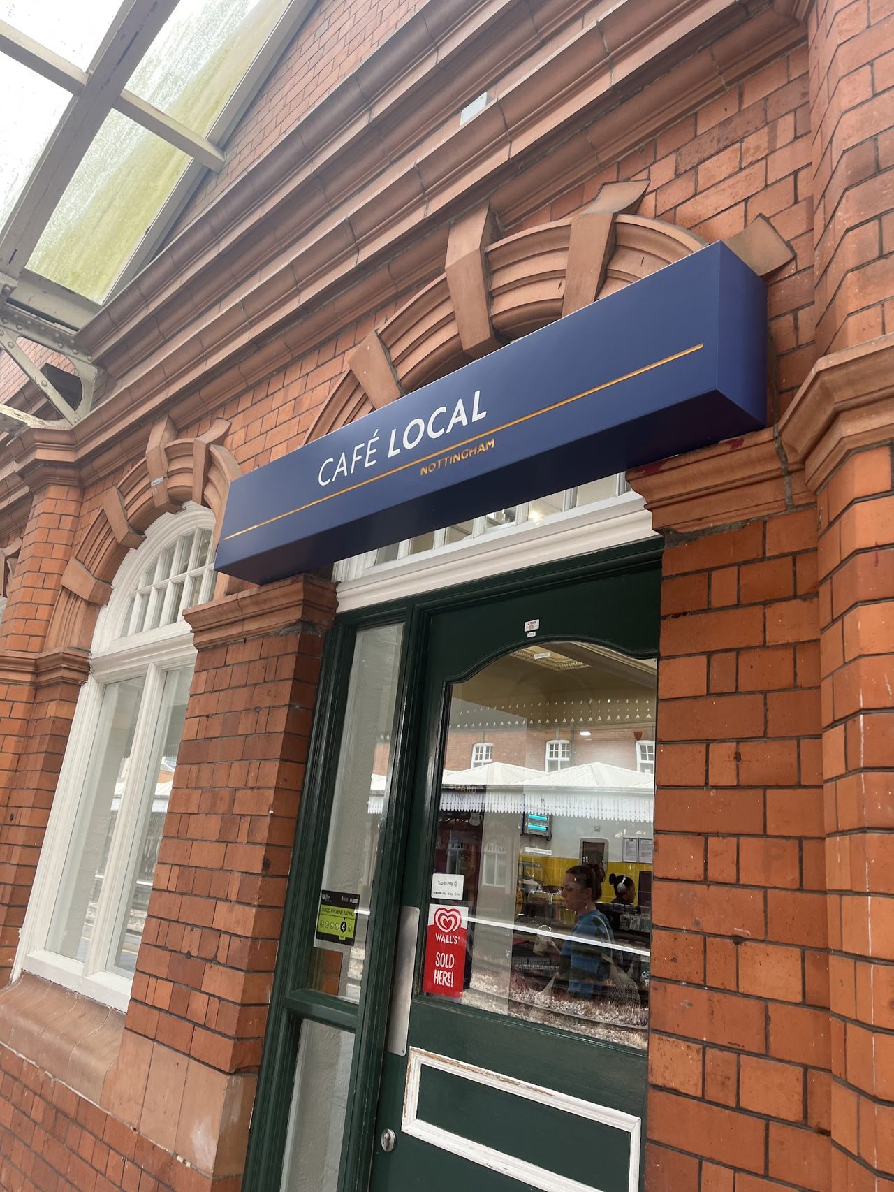 Cafe Local Platform 4 & 5