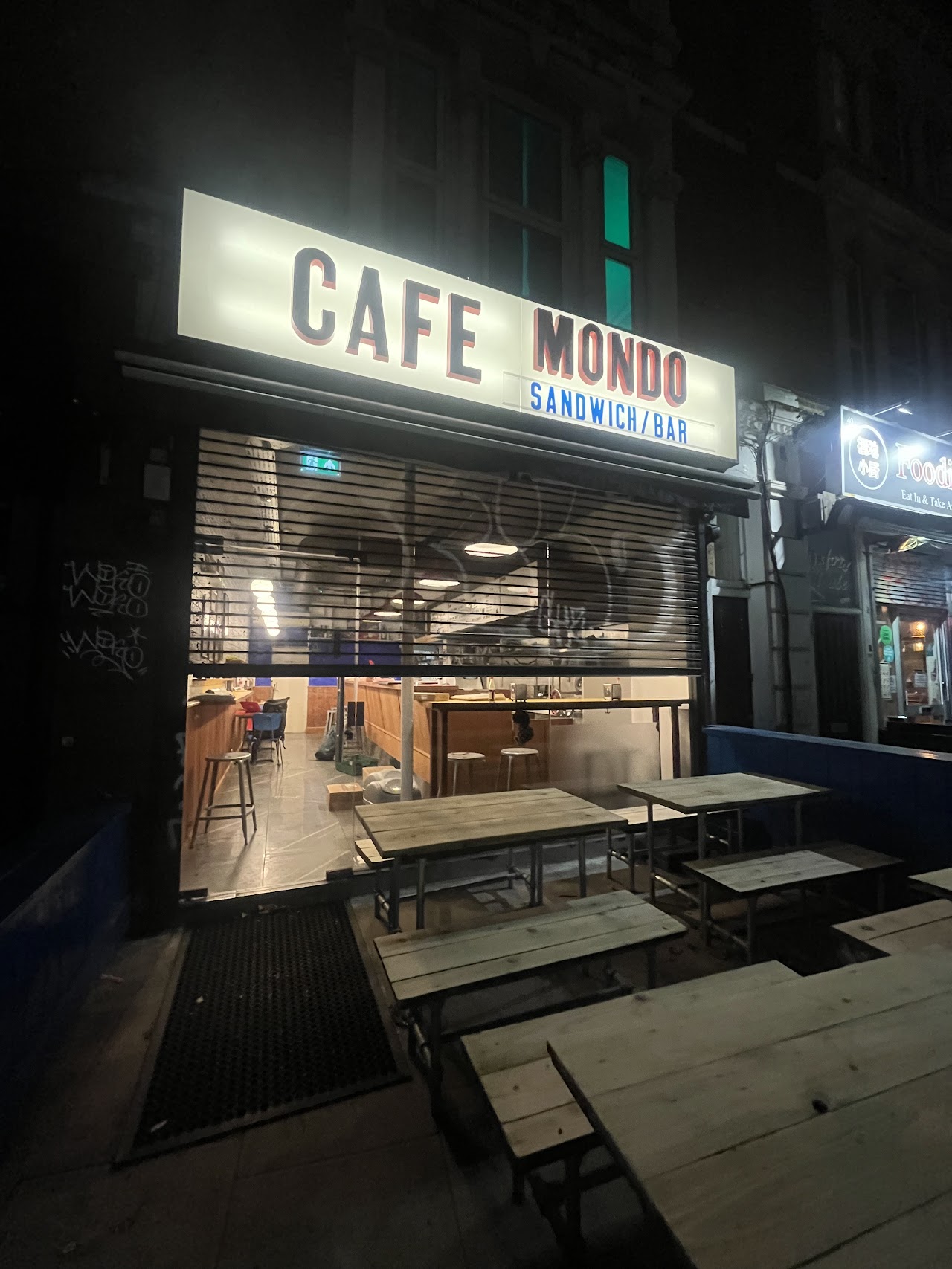 Cafe Mondo