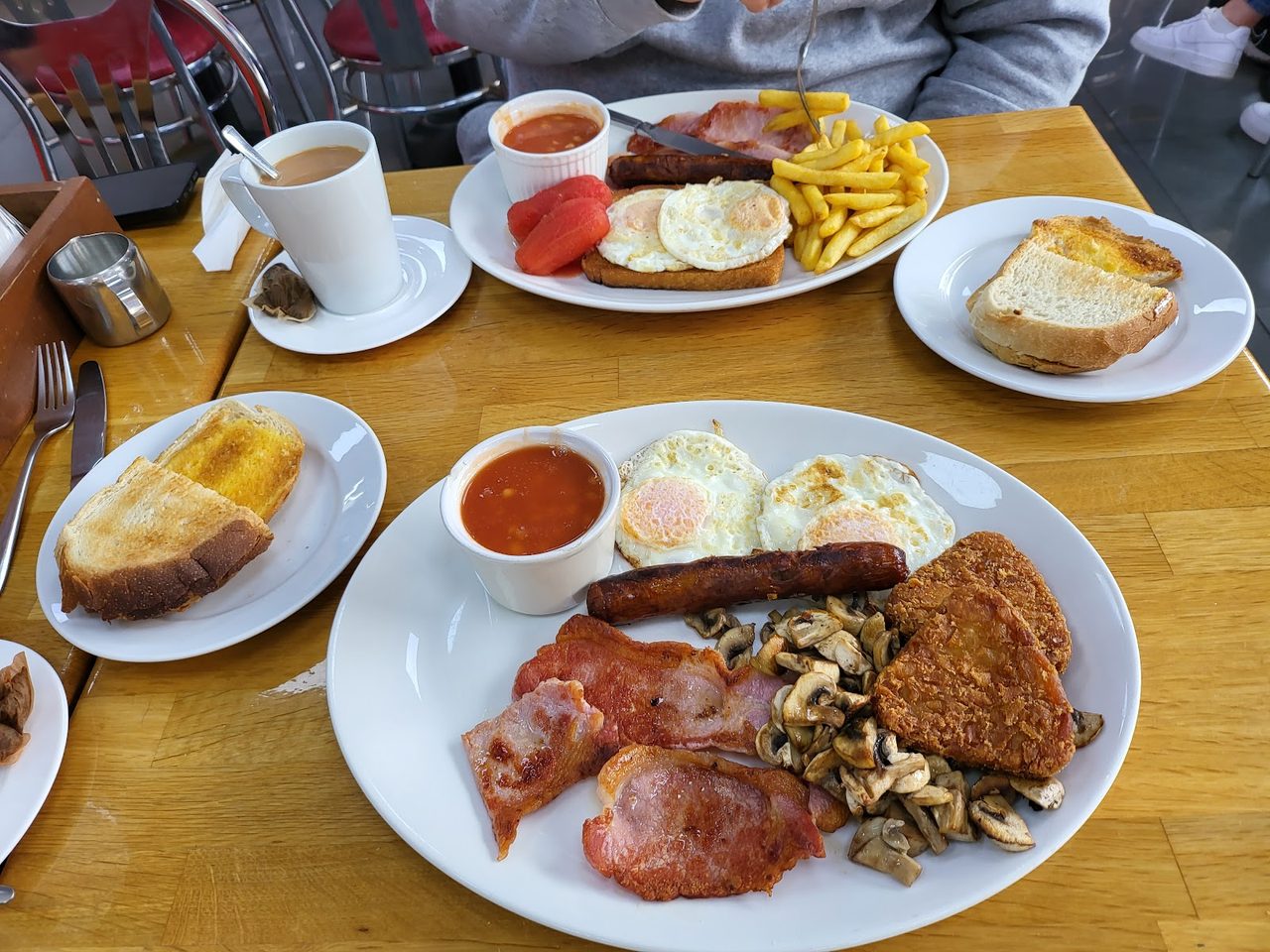 Cafe Mound