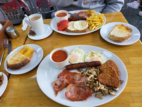 Cafe Mound
