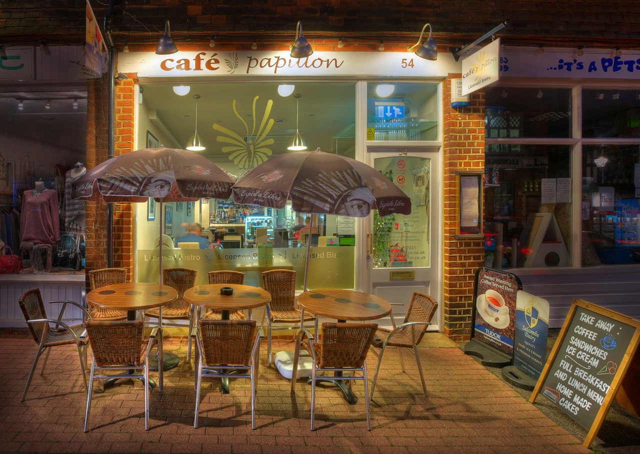 Cafe Papillon