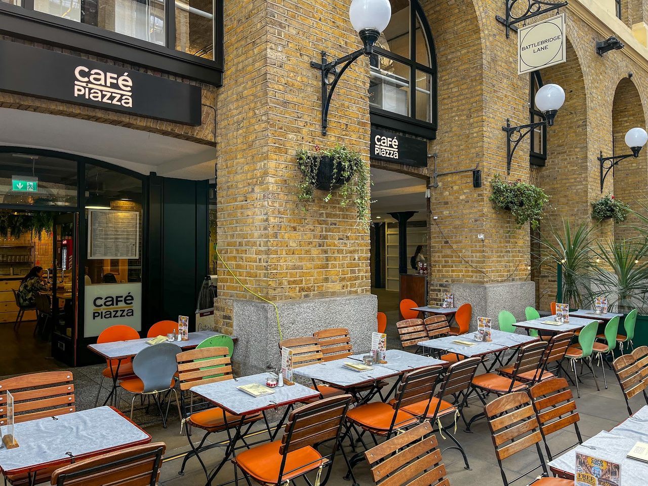 Cafe Piazza