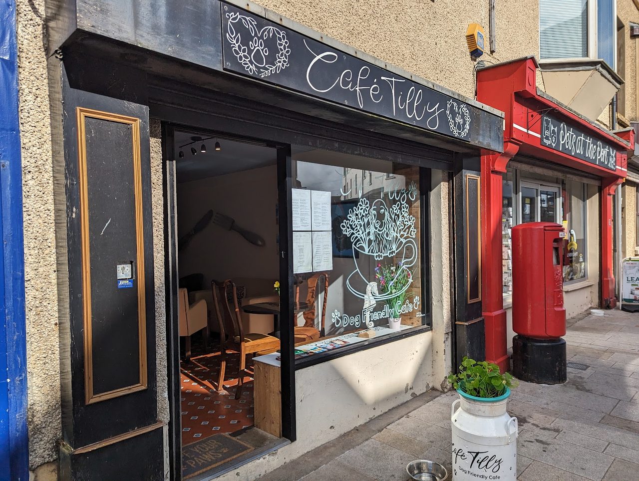 Cafe Tilly