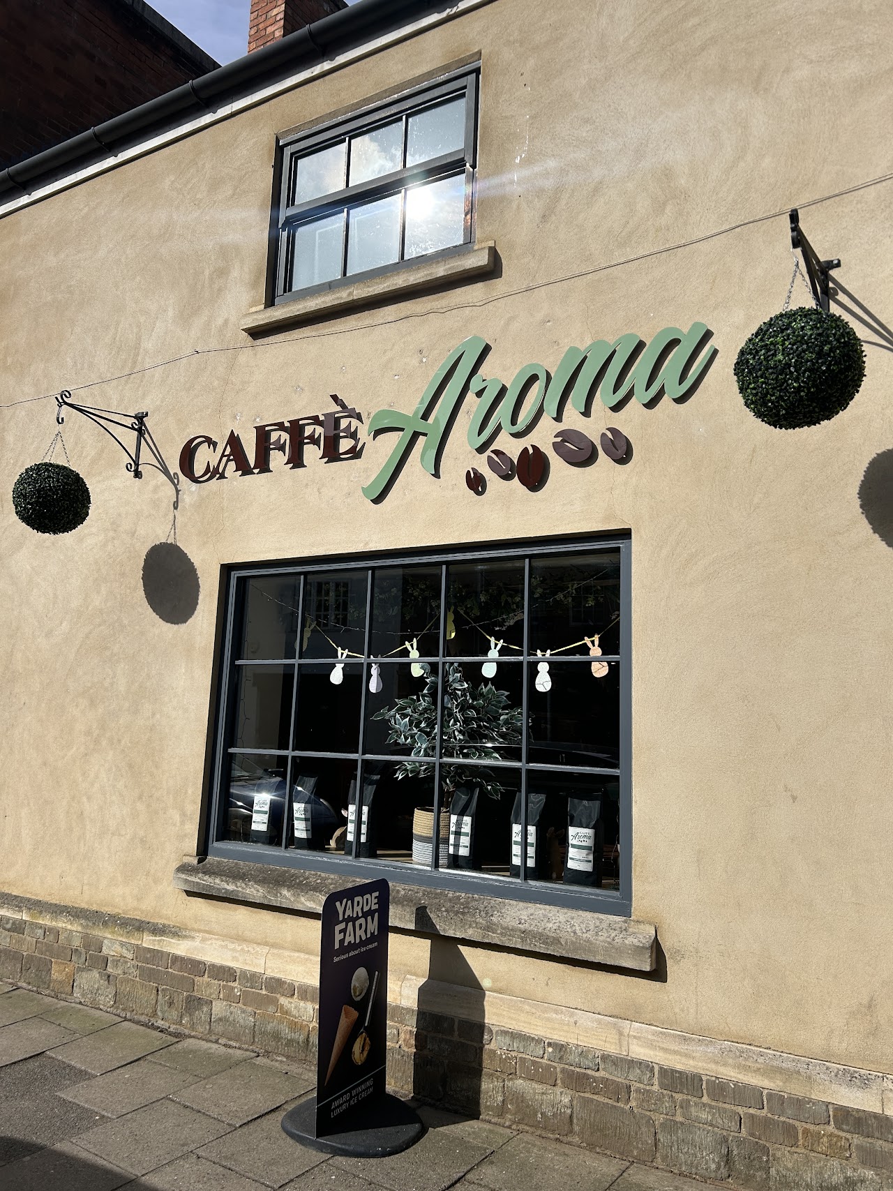 Caffe Aroma