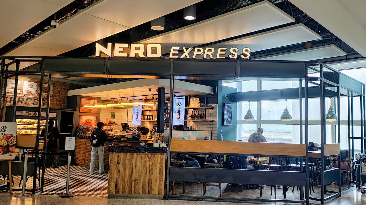 Caffe Nero (416) Landside