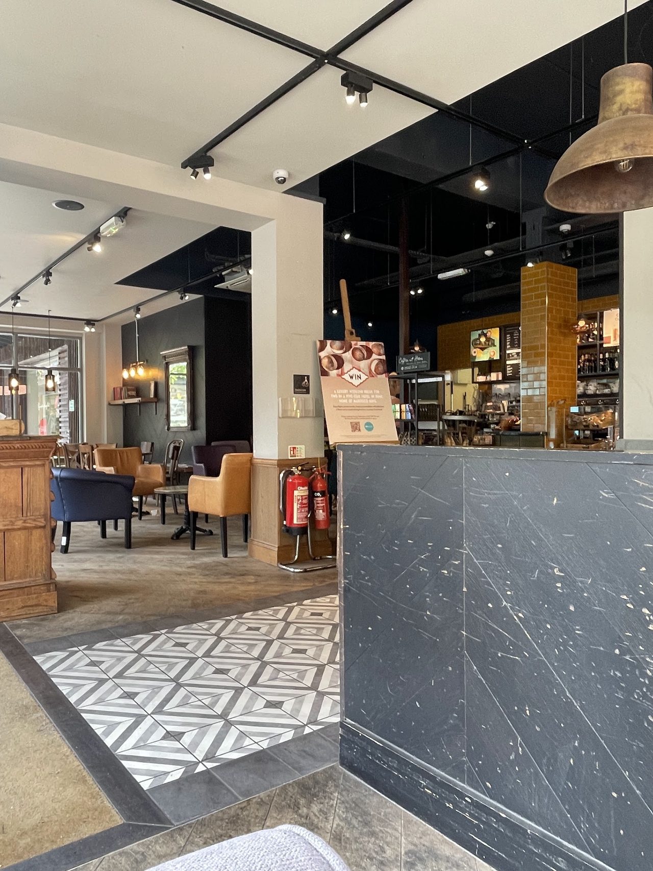 CAFFE NERO