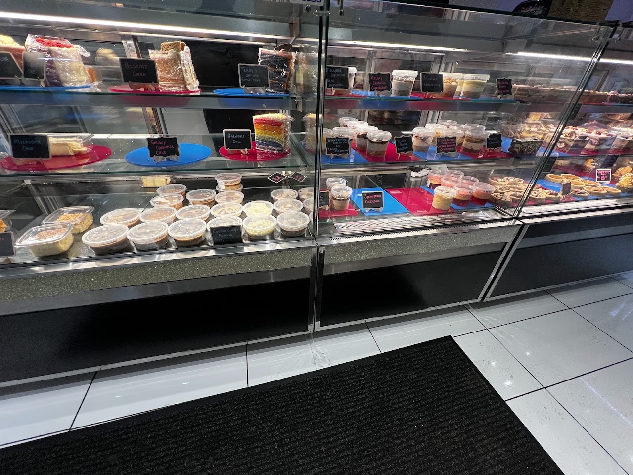 Cakes N Shakes