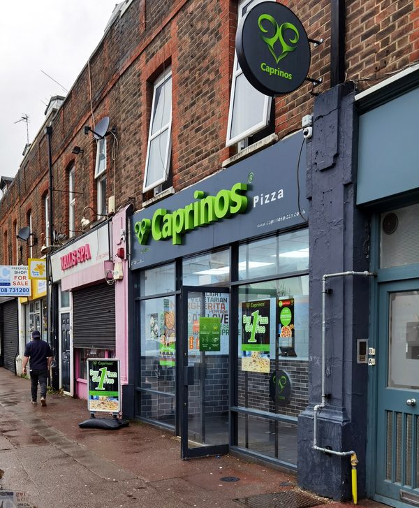 Caprinos Pizza