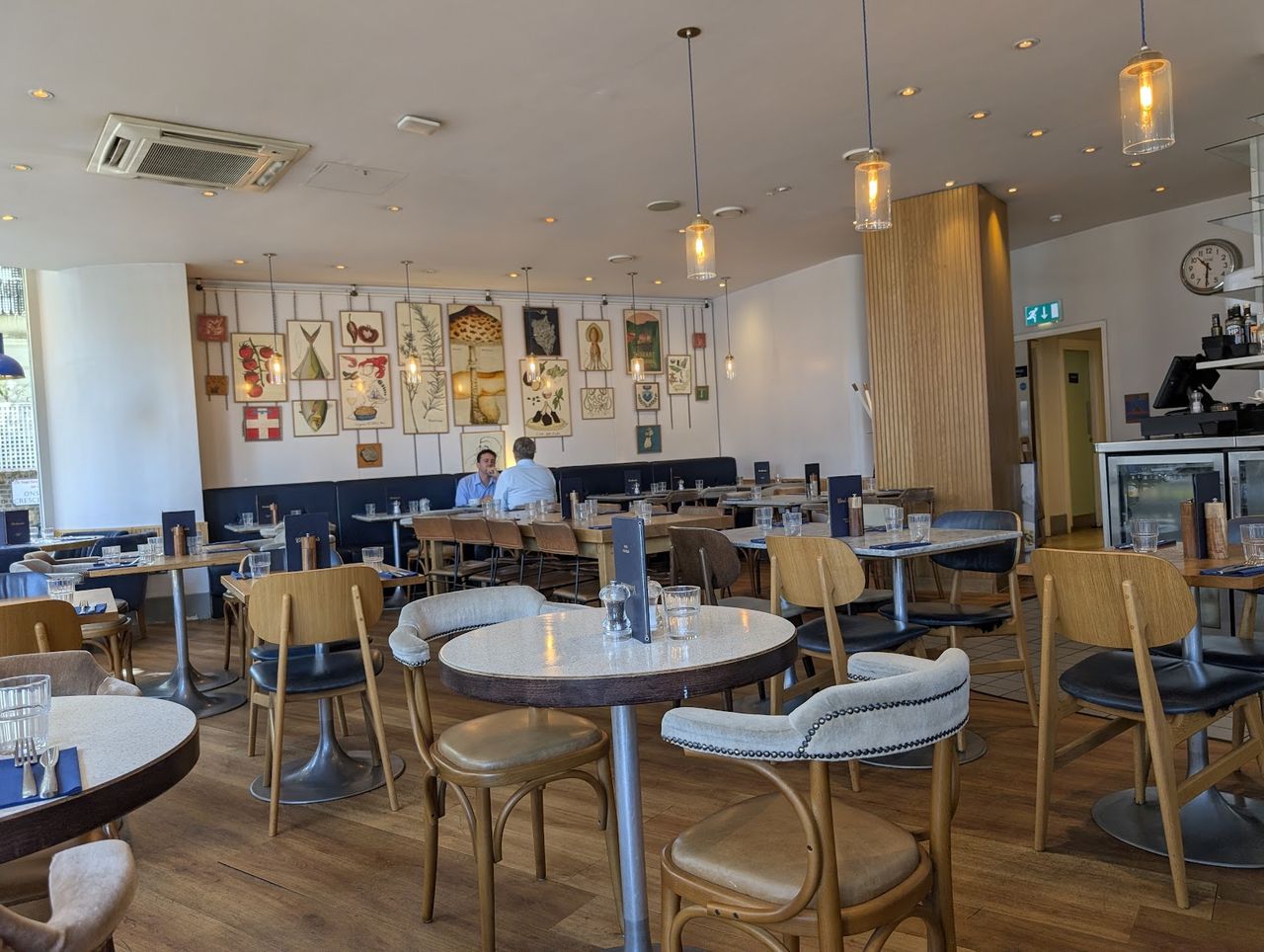 Carluccio's - South Kensington