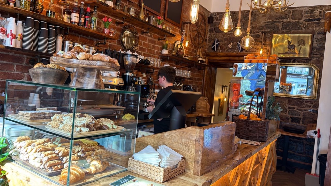 Castle Walk Cafe and Kitchen