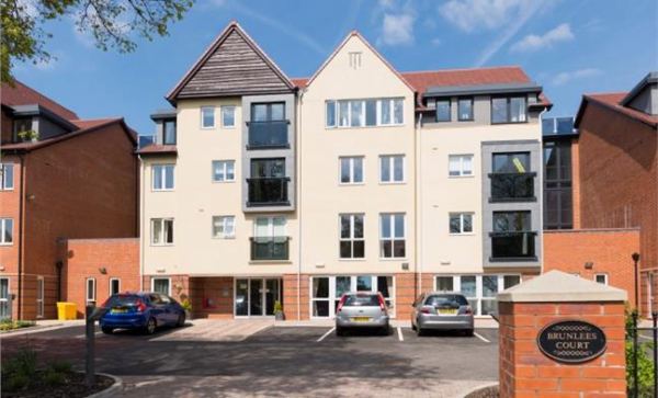Caterplus @ McCarthy and Stone - Brunlees Court