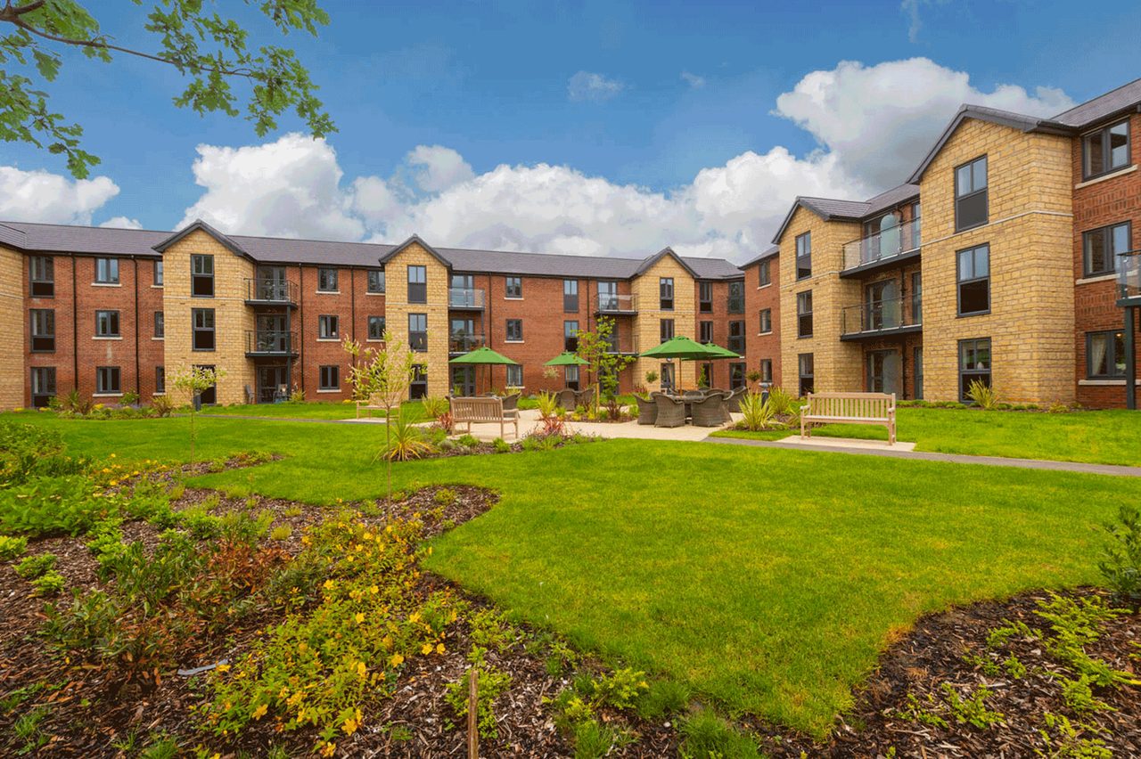 Caterplus @ McCarthy & Stone - Saxon Gardens