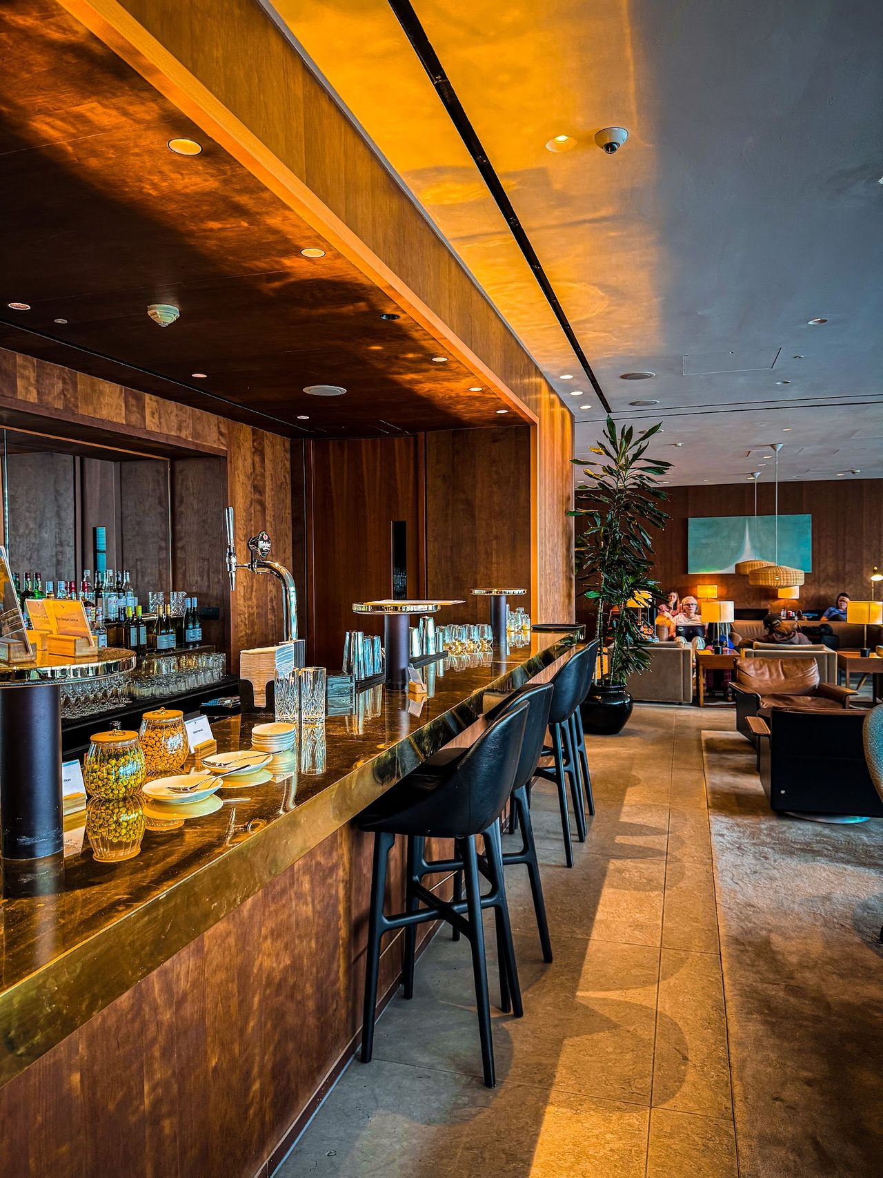 Cathay Pacific Lounge