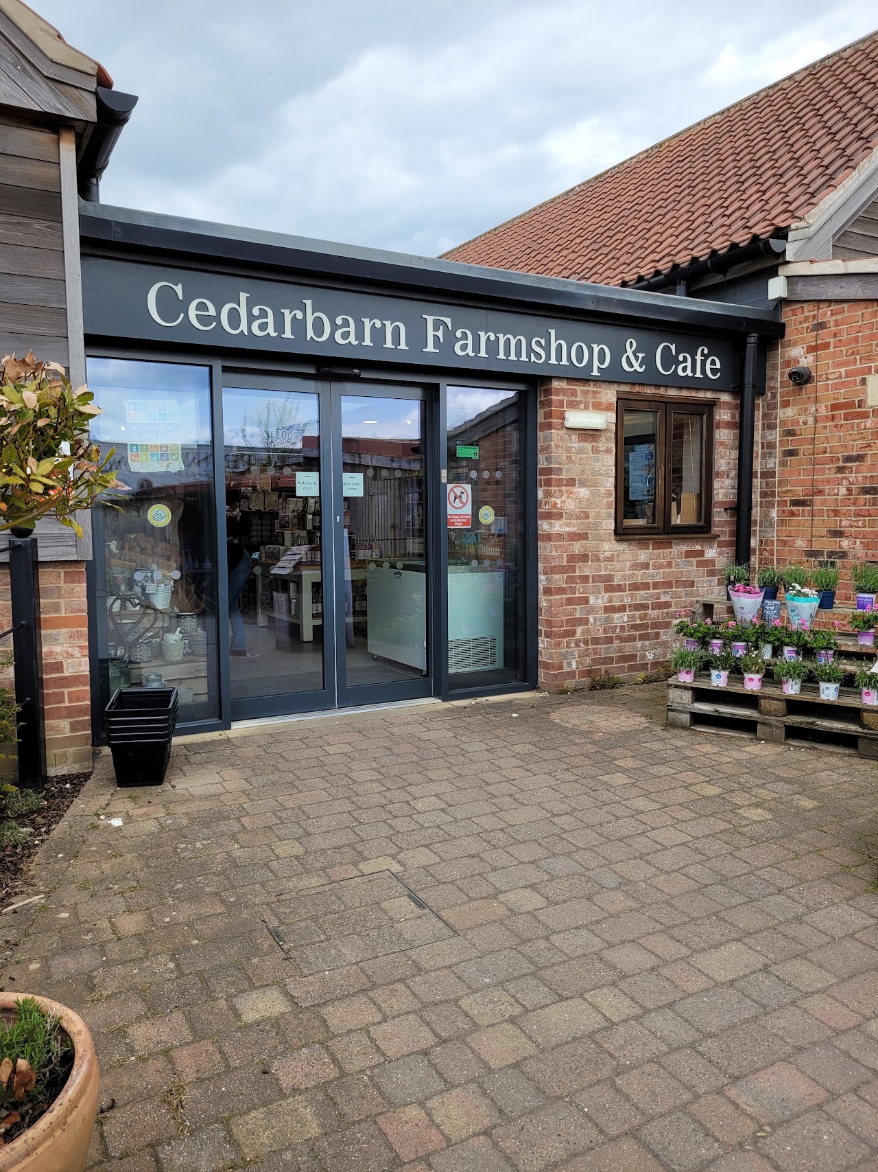Cedarbarn Farm Shop And Cafe