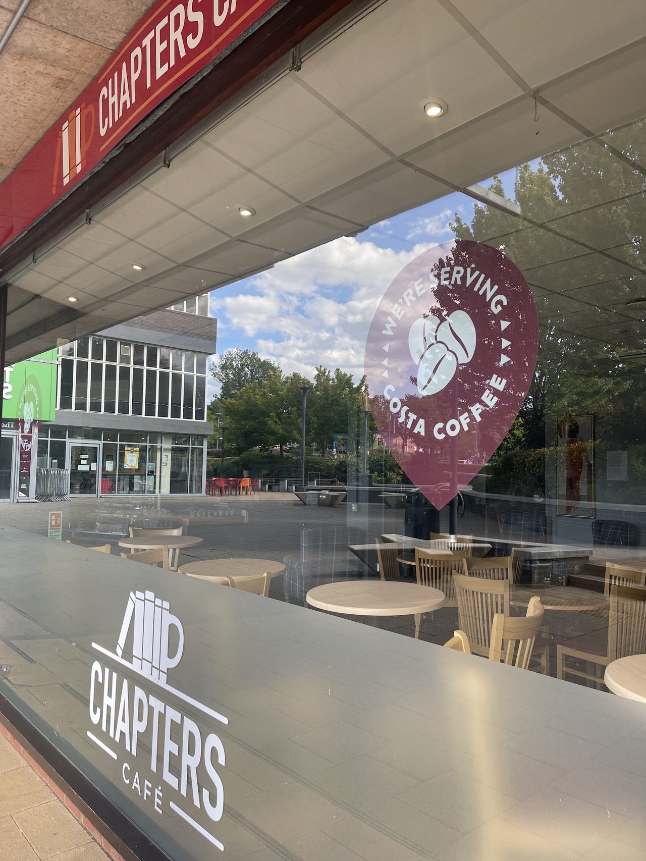 CHAPTERS CAFE