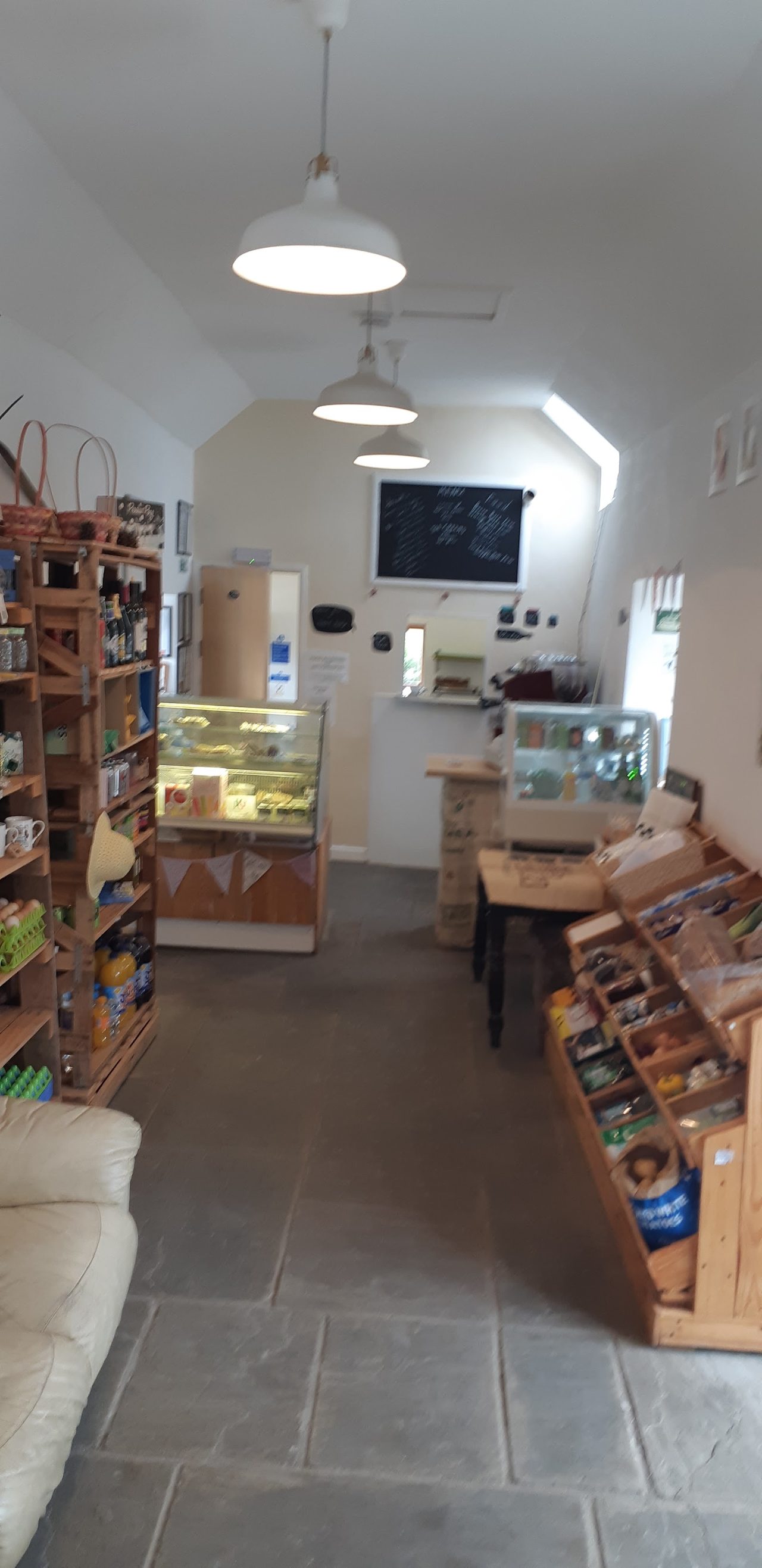 Charlie's Shop & Cafe