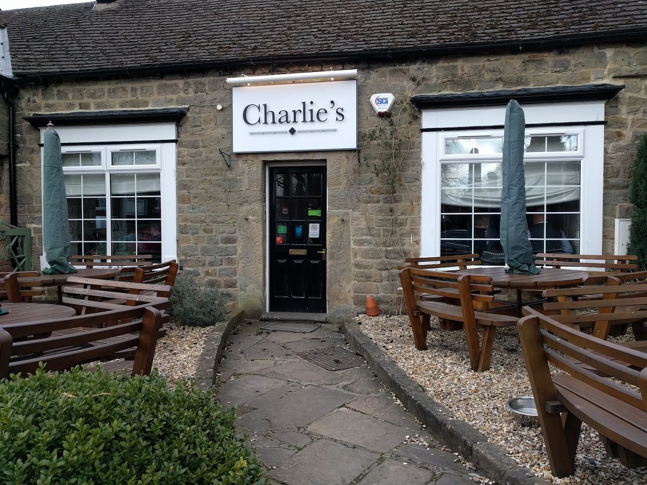 Charlies Cafe And Bistro