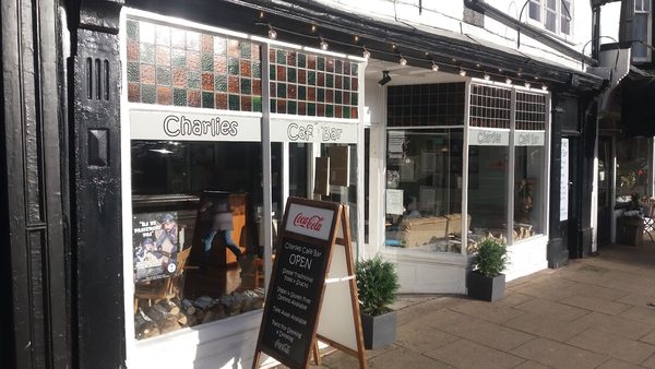 Charlies Cafe Bar