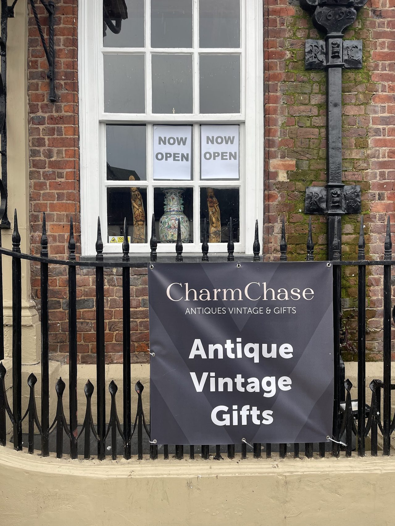 Charm Chase Antiques & Coffee
