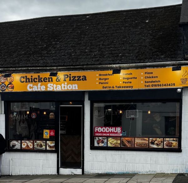 Chicken & Pizza Cafe Station