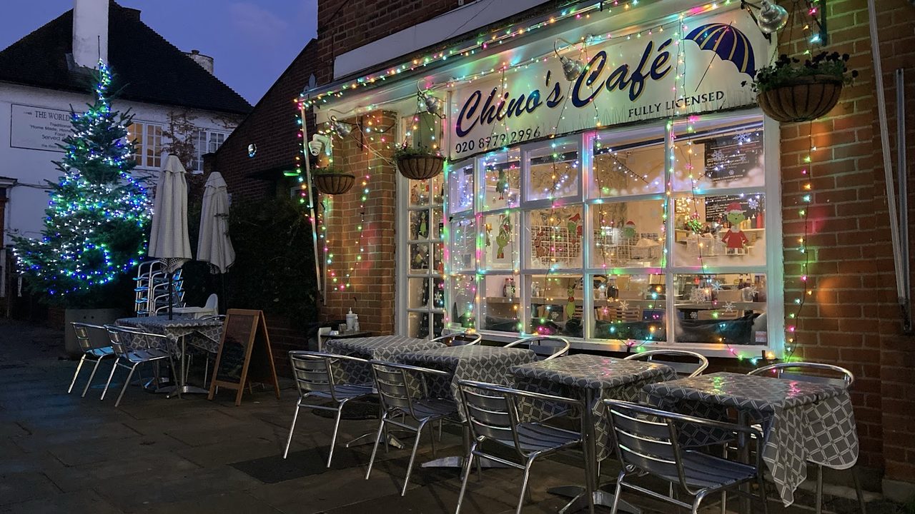 Chinos Cafe