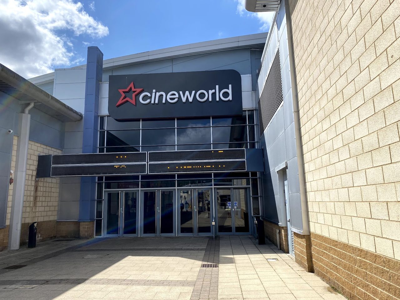 Cineworld Multiplex Cinema