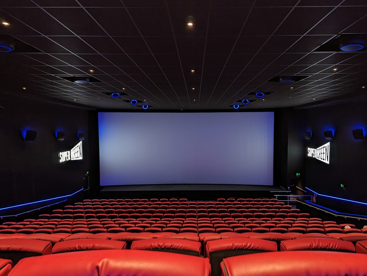 Cineworld/Starbucks