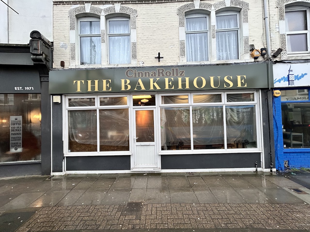 CinnaRollz: The Bakehouse