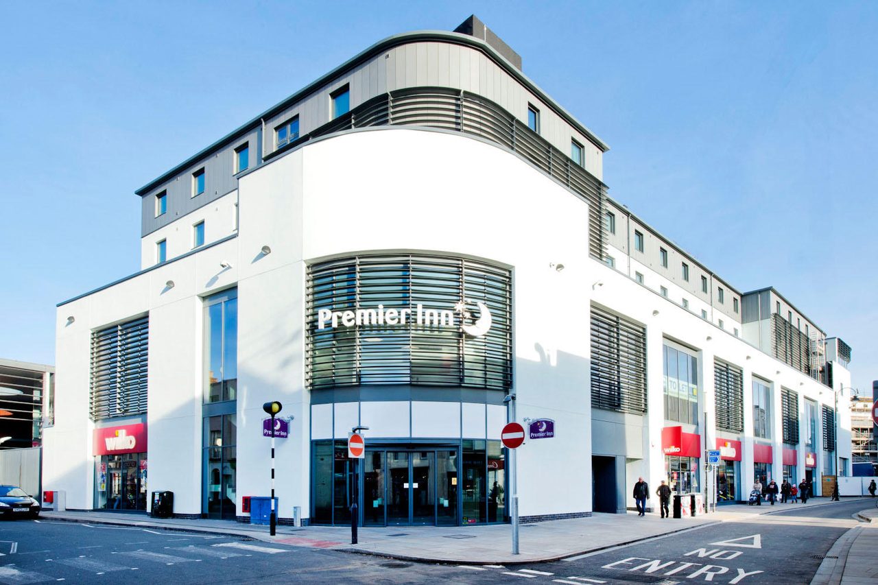 Cirencester Town Centre Premier Inn - The Social