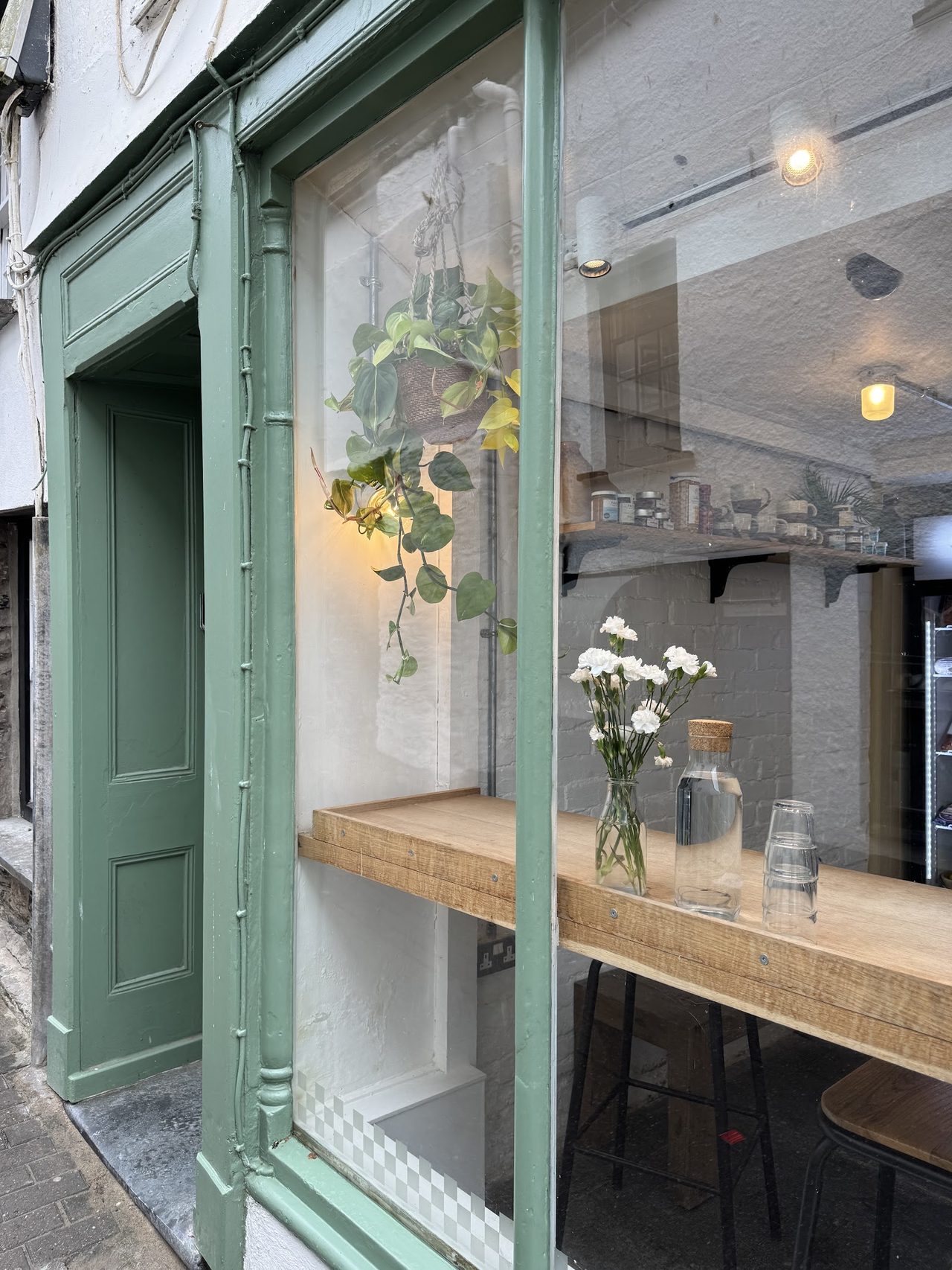 Cleaves Cafe And Deli