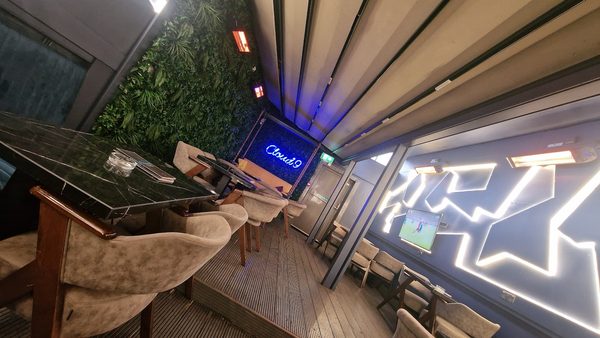 Cloud 9 Bistro Lounge & Shisha Grd