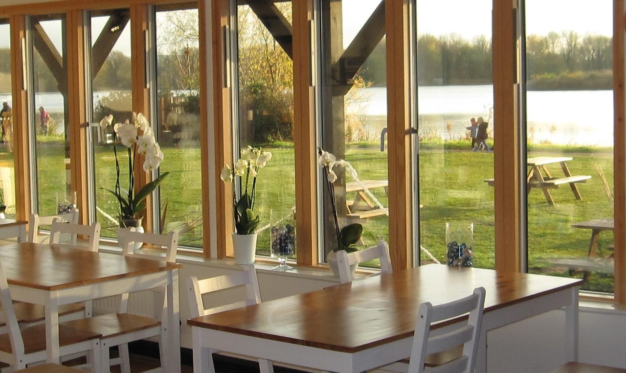 Cloverdale Retreat (Cafe)