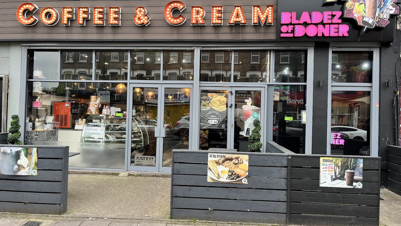 Coffee & Cream / Cake Stop