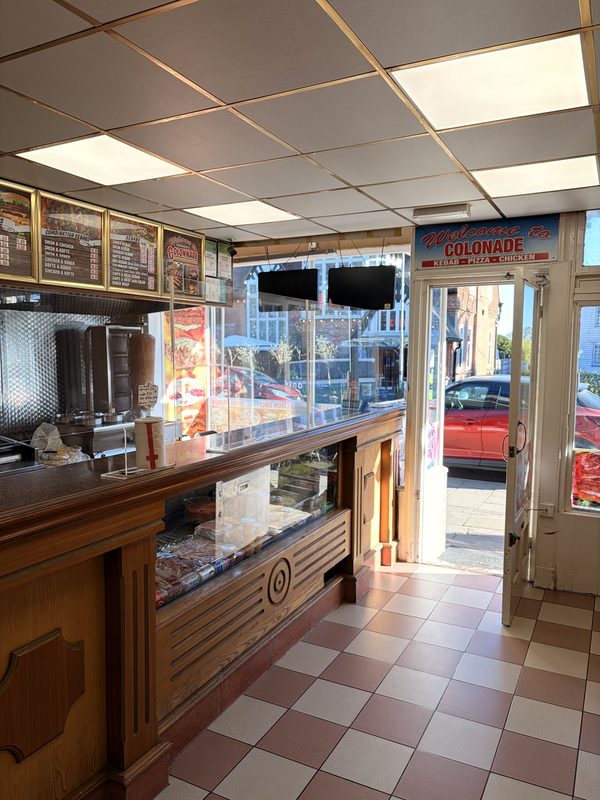 Colonnade Kebab And Pizza