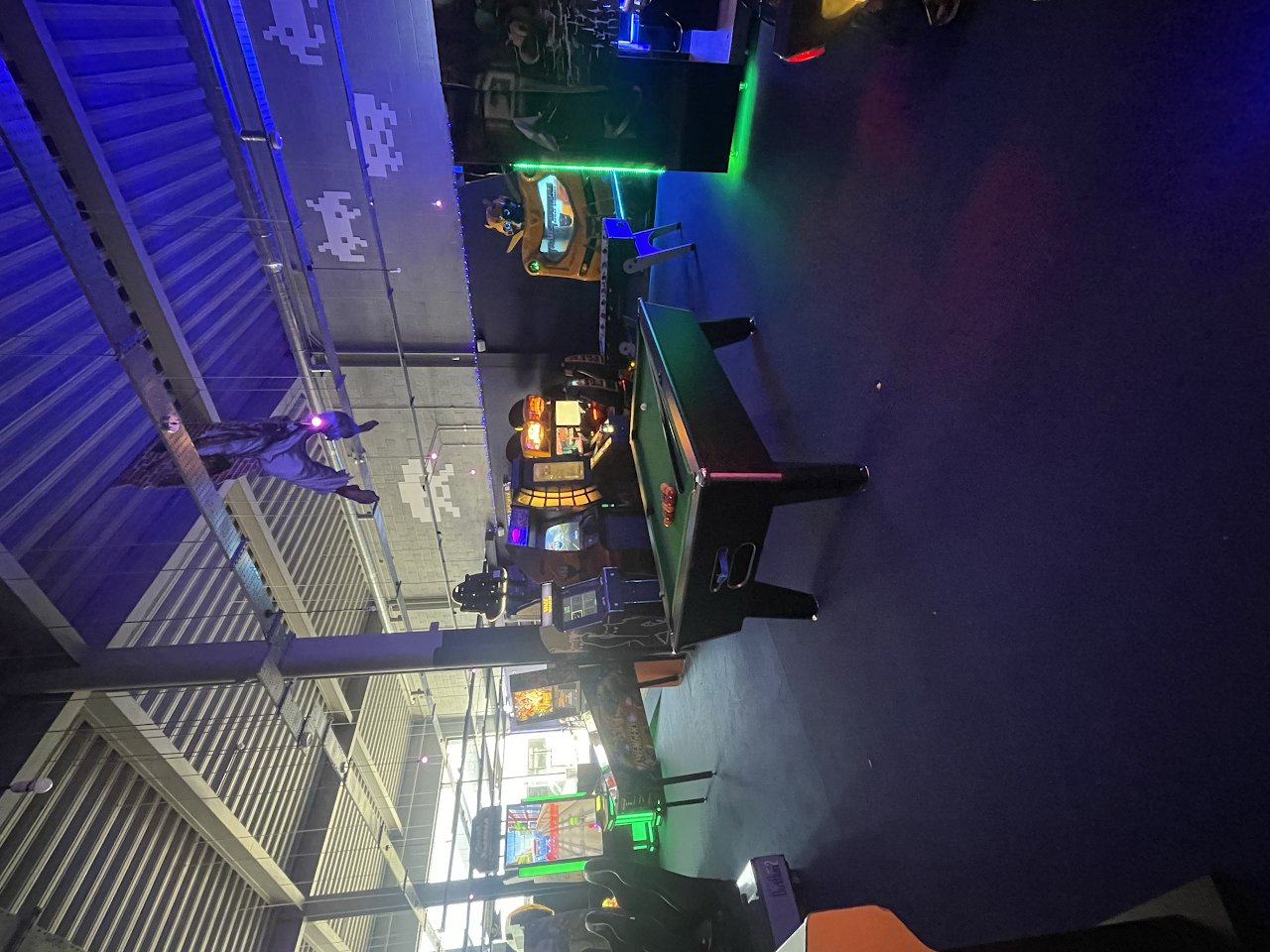 Continue Retro Gaming Lounge