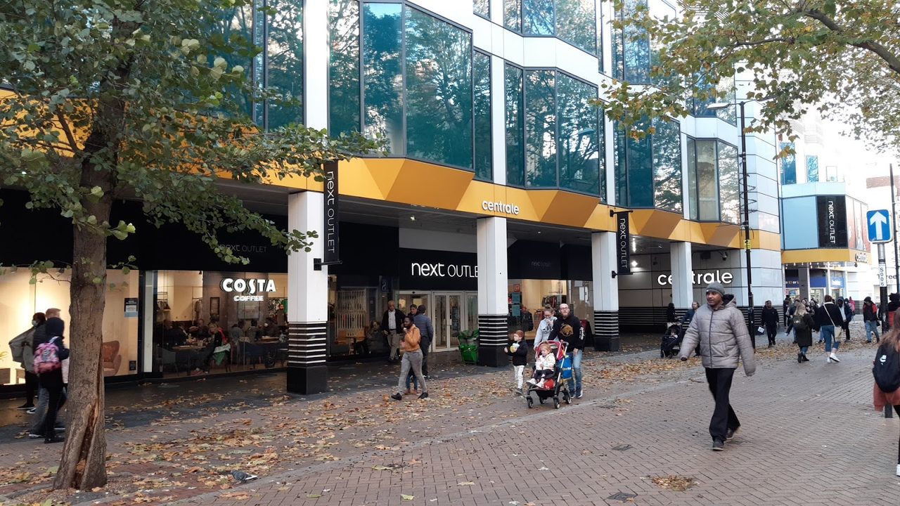 Costa At Next Outlet