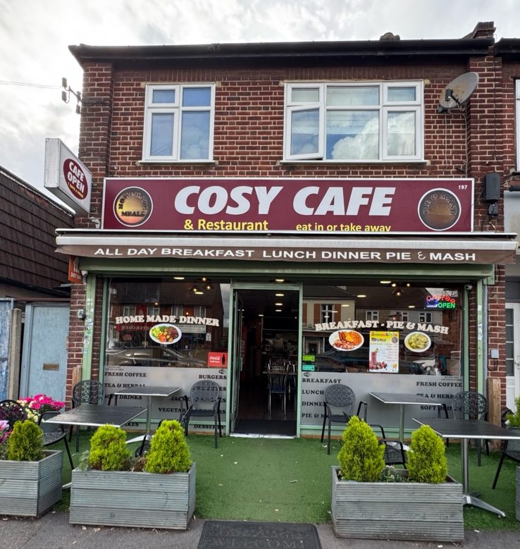 Cosy Cafe