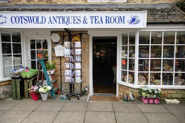 Cotswold Antiques And Tearoom