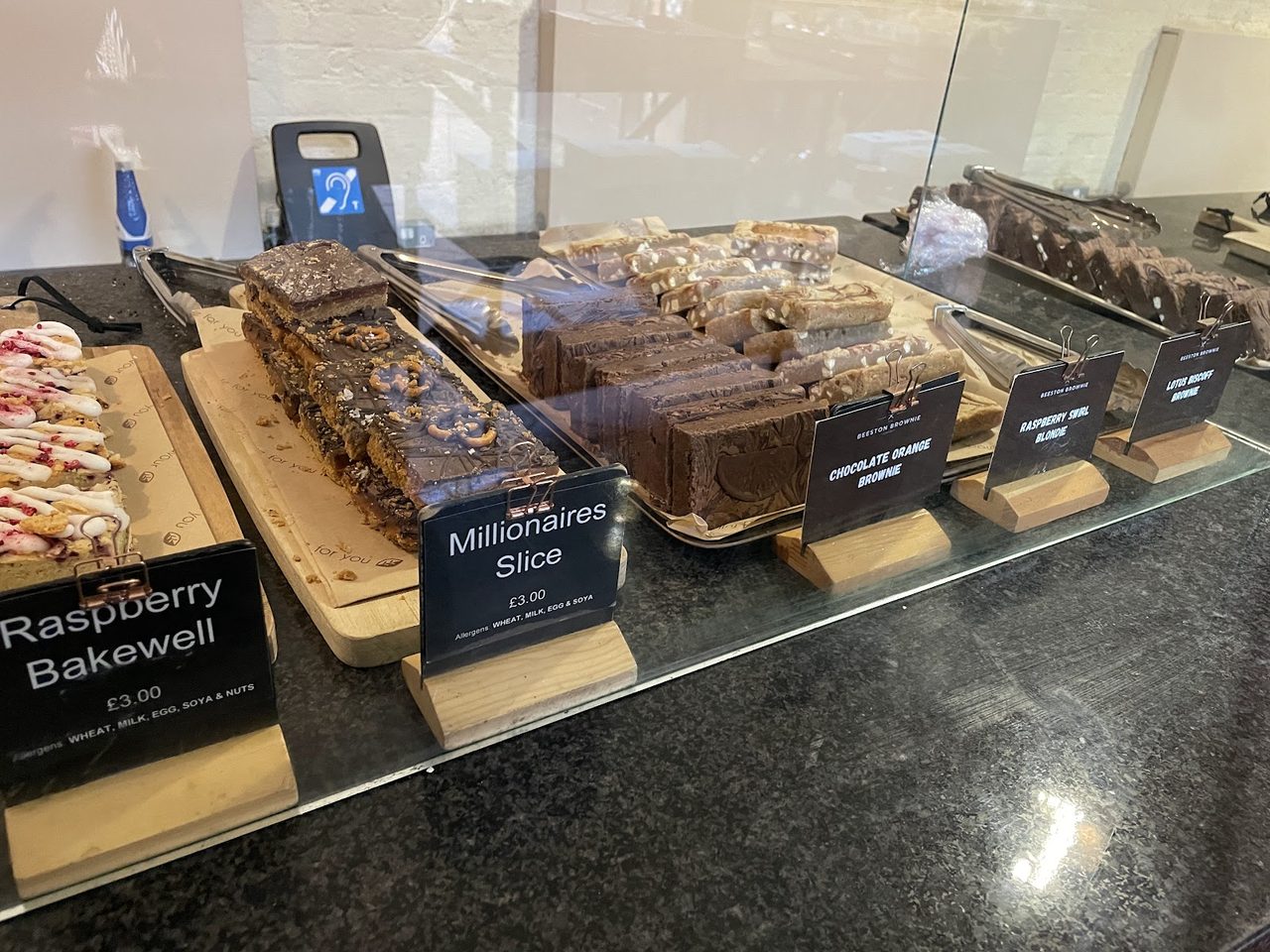 Courtyard Cafe & Deli