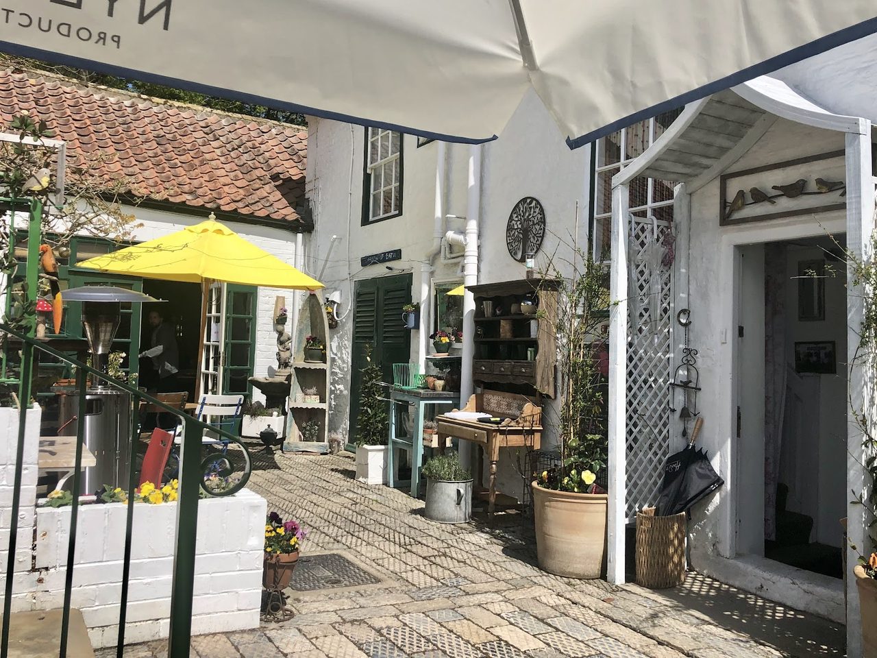 Crathorne Arms