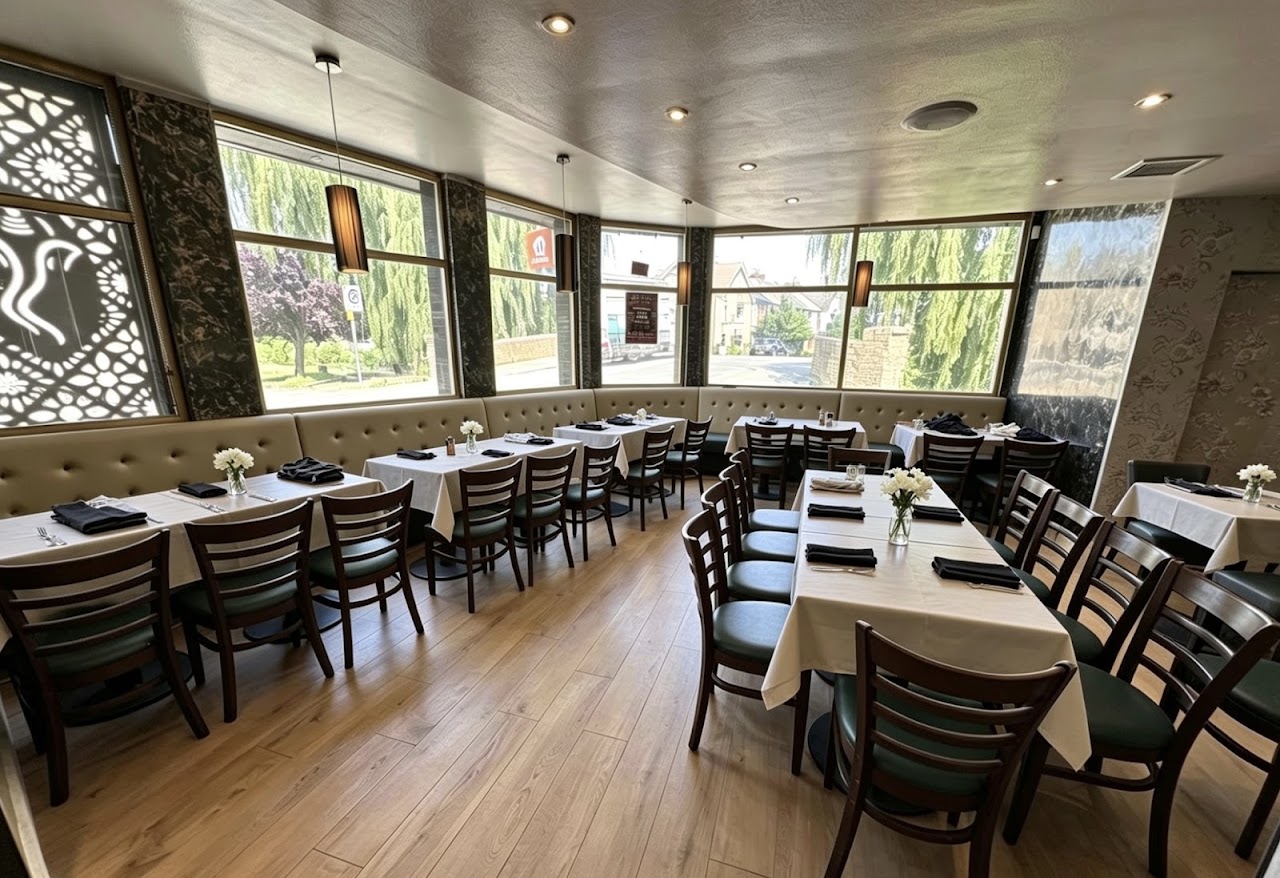 Crown bar & banquet