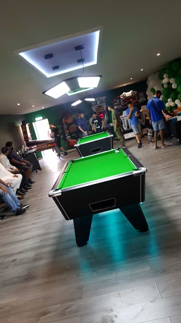 Cue 147 lounge