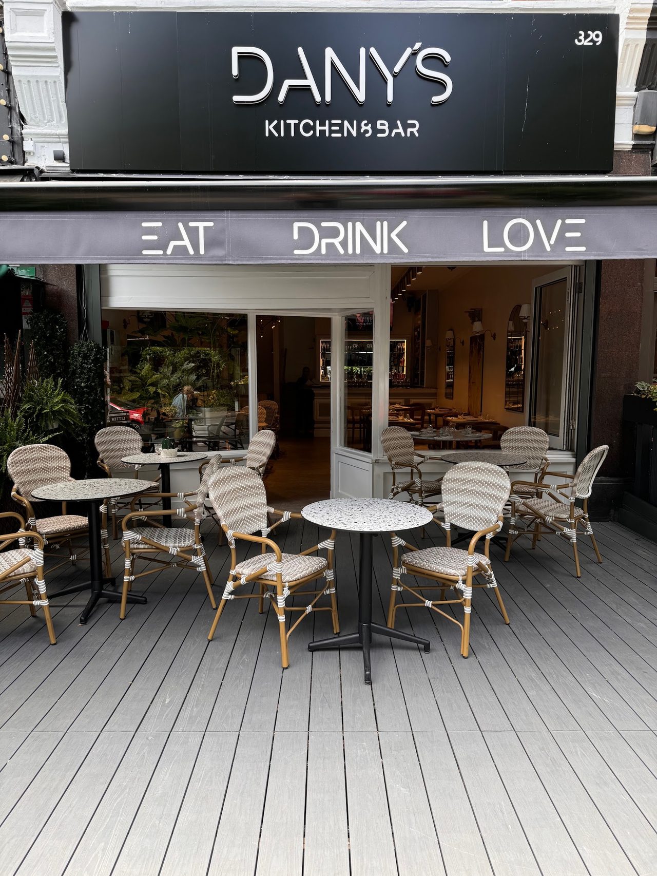 DANY'S KITCHEN AND BAR