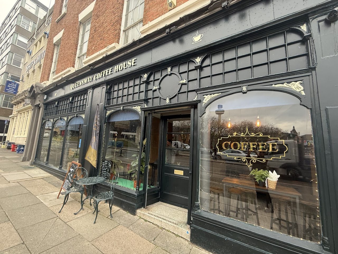 Dave’s Botanical Coffee Shop