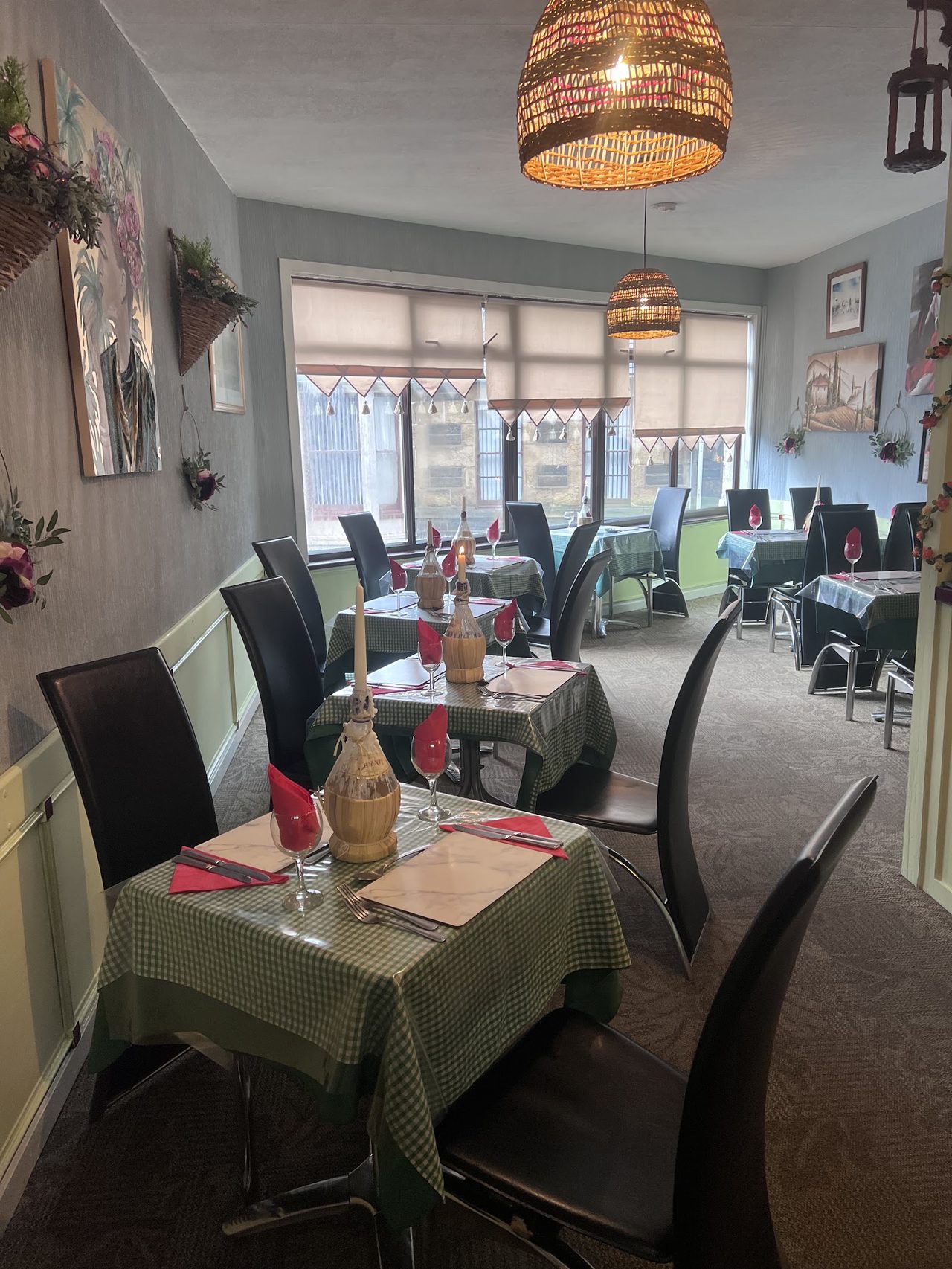 De Vita's Pizzeria & Cafe Bar