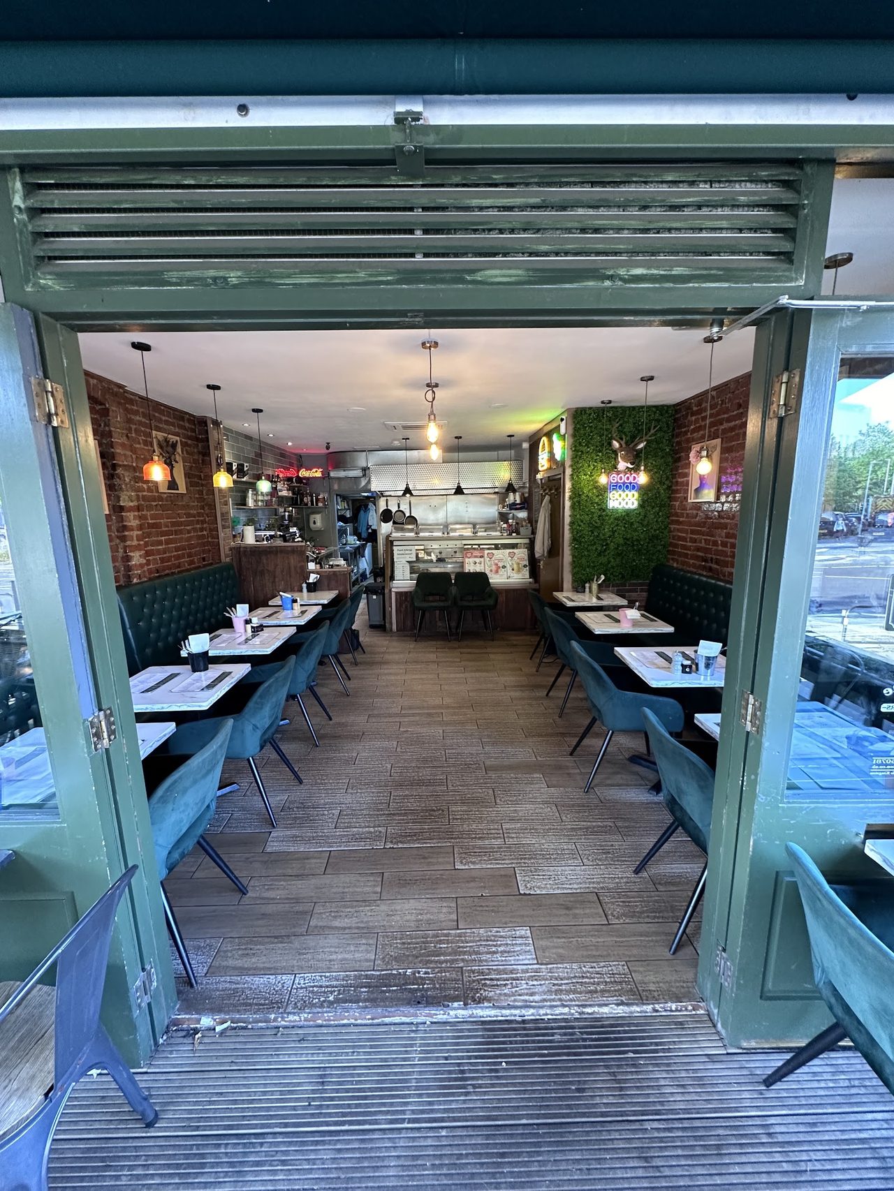 Deer Cafe