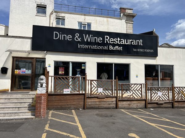 Dine & Wine Restaurant