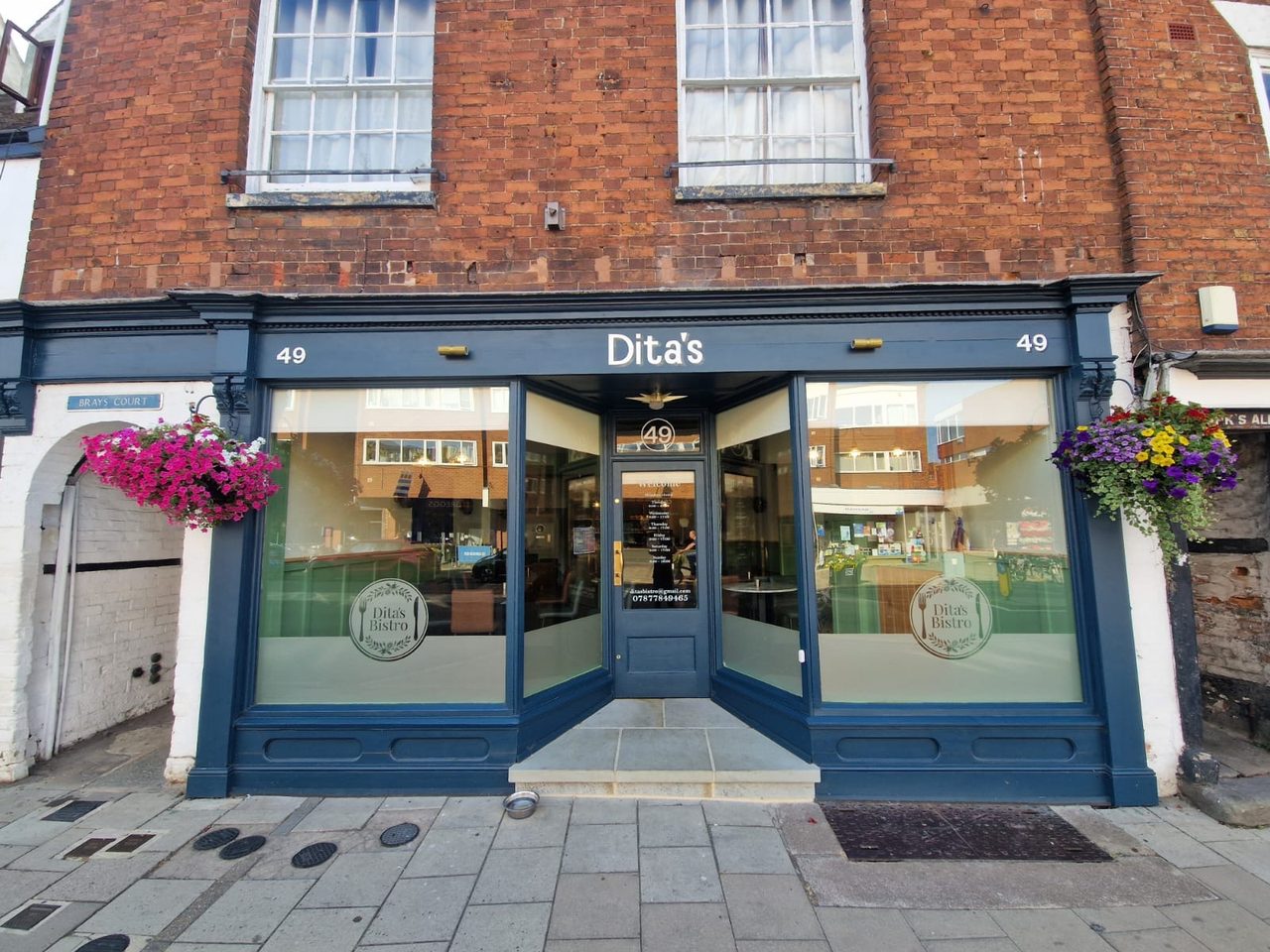 Dita's Bistro