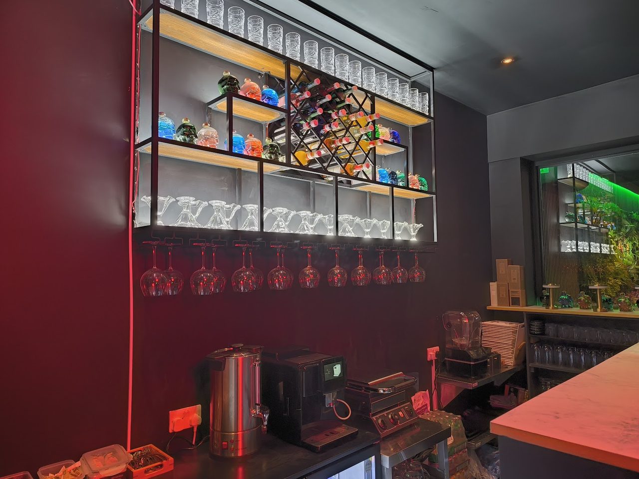 Divana Lounge